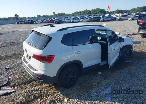 2023 Volkswagen Taos 1.5T S z USA, uszkodzony, nr VIN 3VVDX7B25PM308861